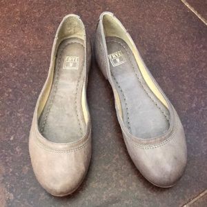 *REPOSH     Taupe Flats